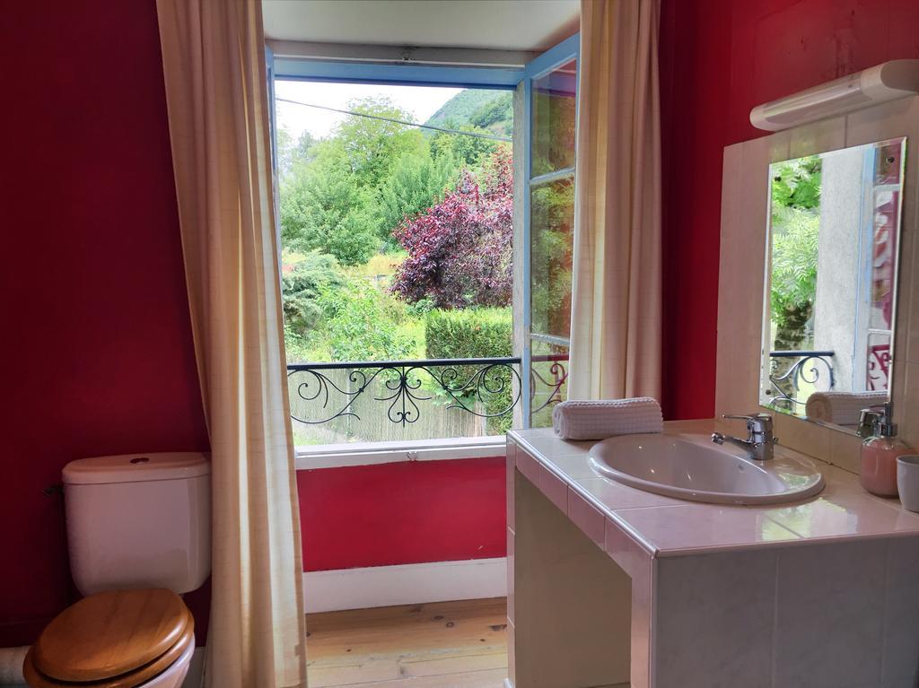 Bed and Breakfast Papilio Montauban-de-Luchon Екстер'єр фото